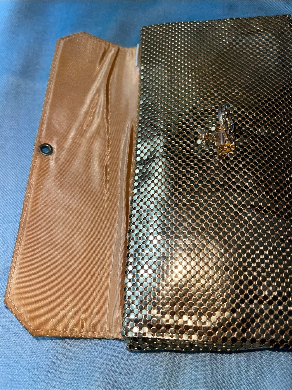Whiting & Davis Gold Mesh Evening Clutch with Jeweled Clasp - Picture 8 of 14